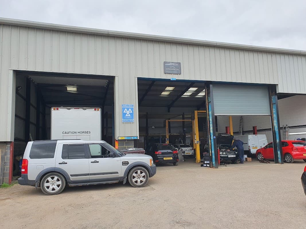 Chris Rigby Car & Commercial - Garages in boroughbridge