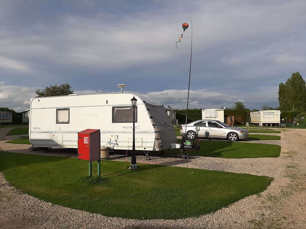 Headlands Caravan Park - Campsite in boroughbridge