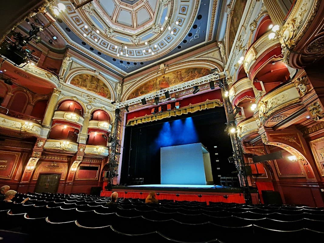 Alhambra Theatre, Bradford - Theatre in bradford