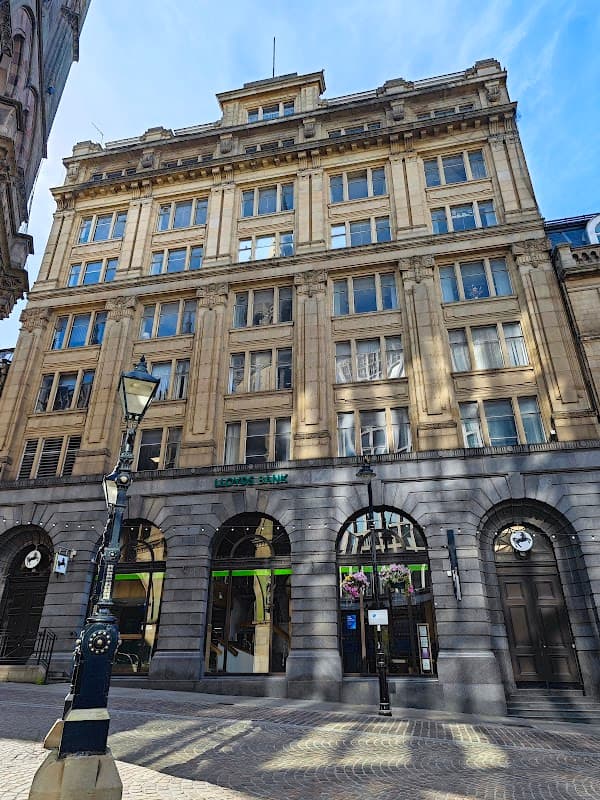 Lloyds Bank - Banks in bradford