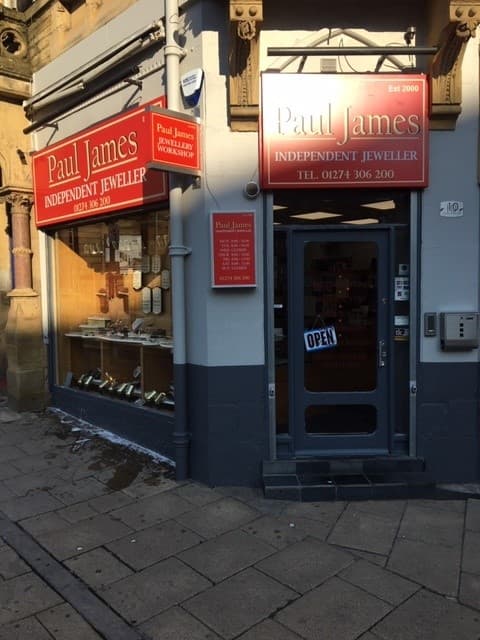 Paul James Jewellers - Jewellers in bradford