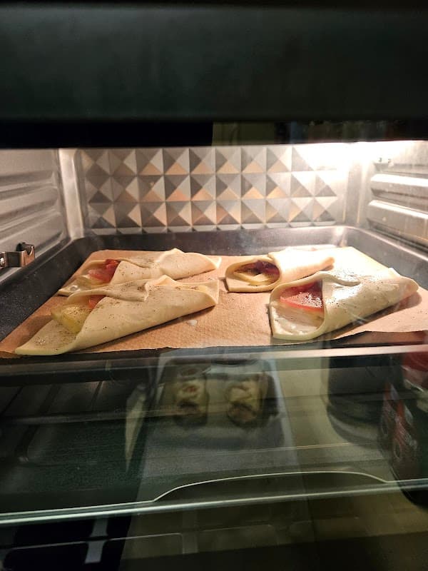 Ashiqs emporium - Gift Shops in bramley