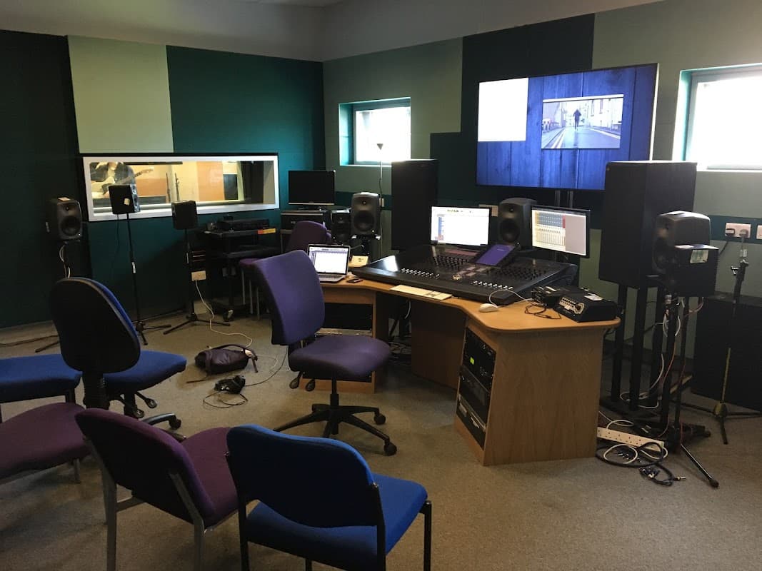 Audio Merchants - Tech & Electronics in bramley