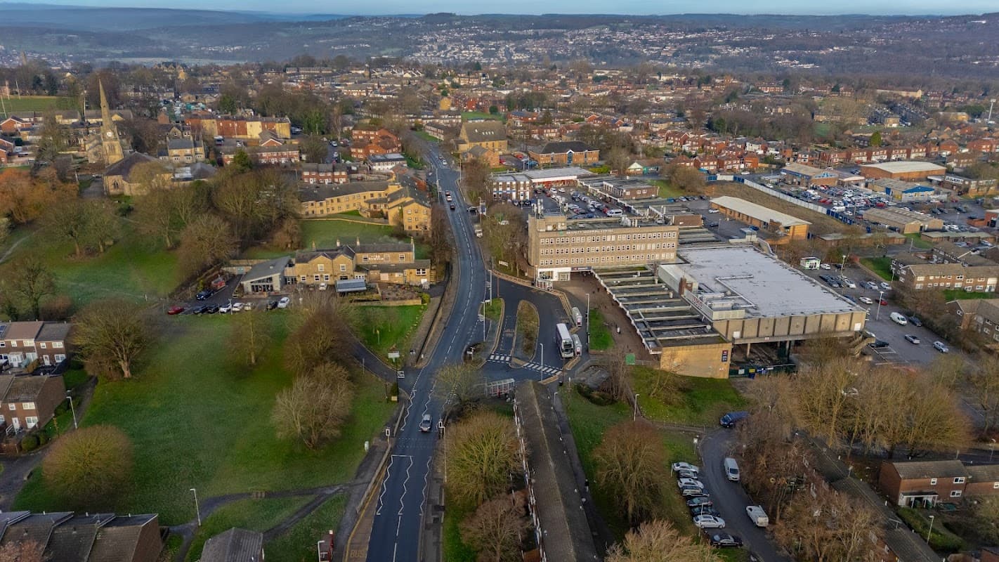 Bramley Centre Bus Station (stop B) - Bus Stations in bramley