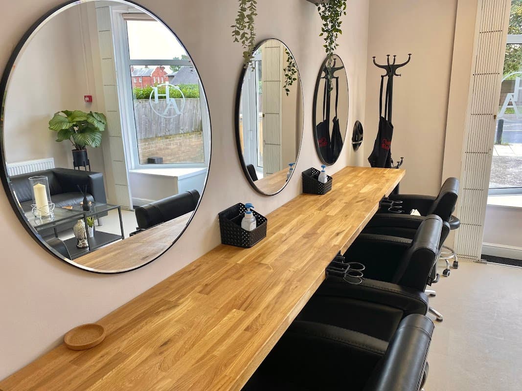 Harriet Amy Hairdressing - Hair Salons in bridlington