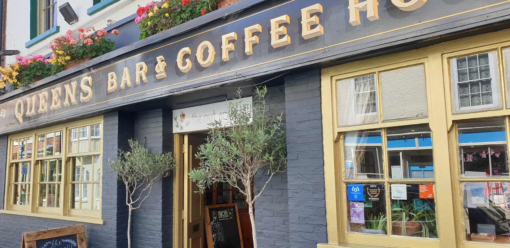 Food & drink at Queens Bar & Coffeehouse in bridlington