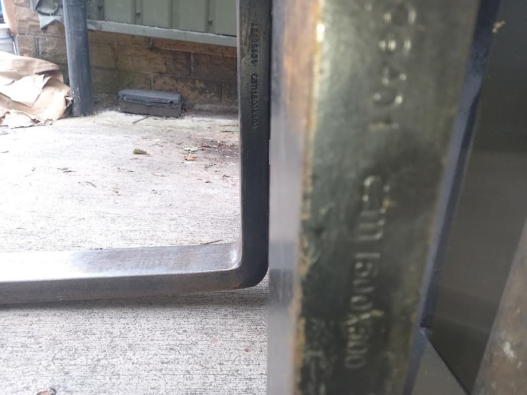 Pass The Parcel Overnight Ltd - Couriers in brighouse