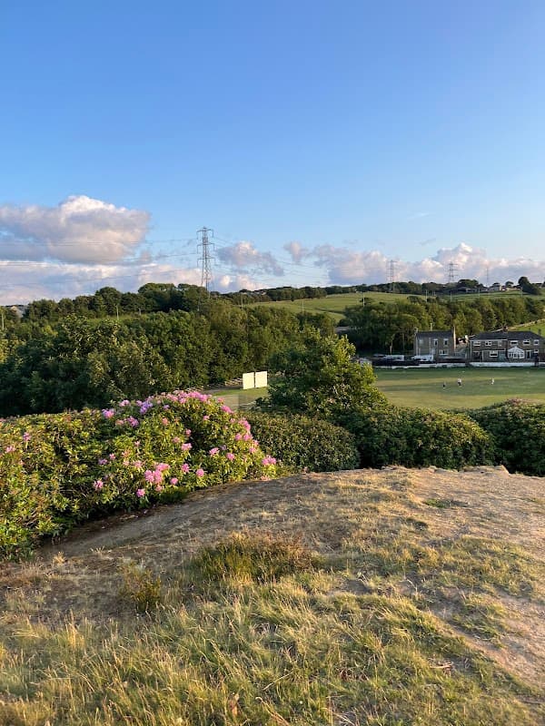 Round Hill - Historic Site in brighouse