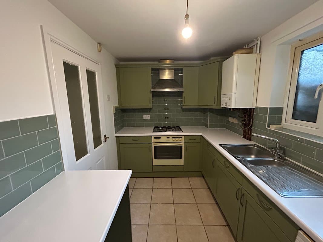 ASK Painter and decorator - Painters & Decorators in castleford