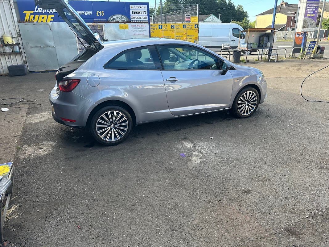 Castleford Hand Car Wash & Valeting Centre - Garages in castleford