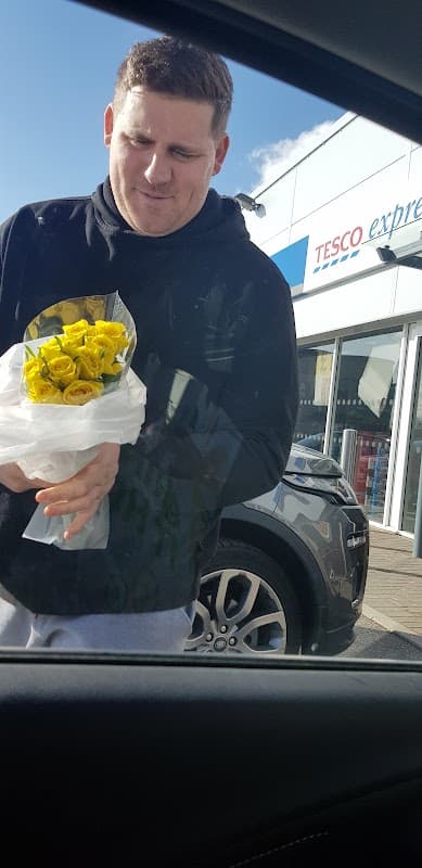 Tesco Express - Supermarkets in castleford