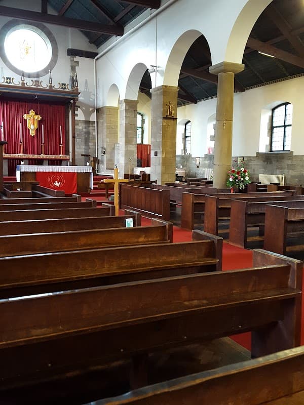 The Parish Church of the Holy Cross - Churches in castleford