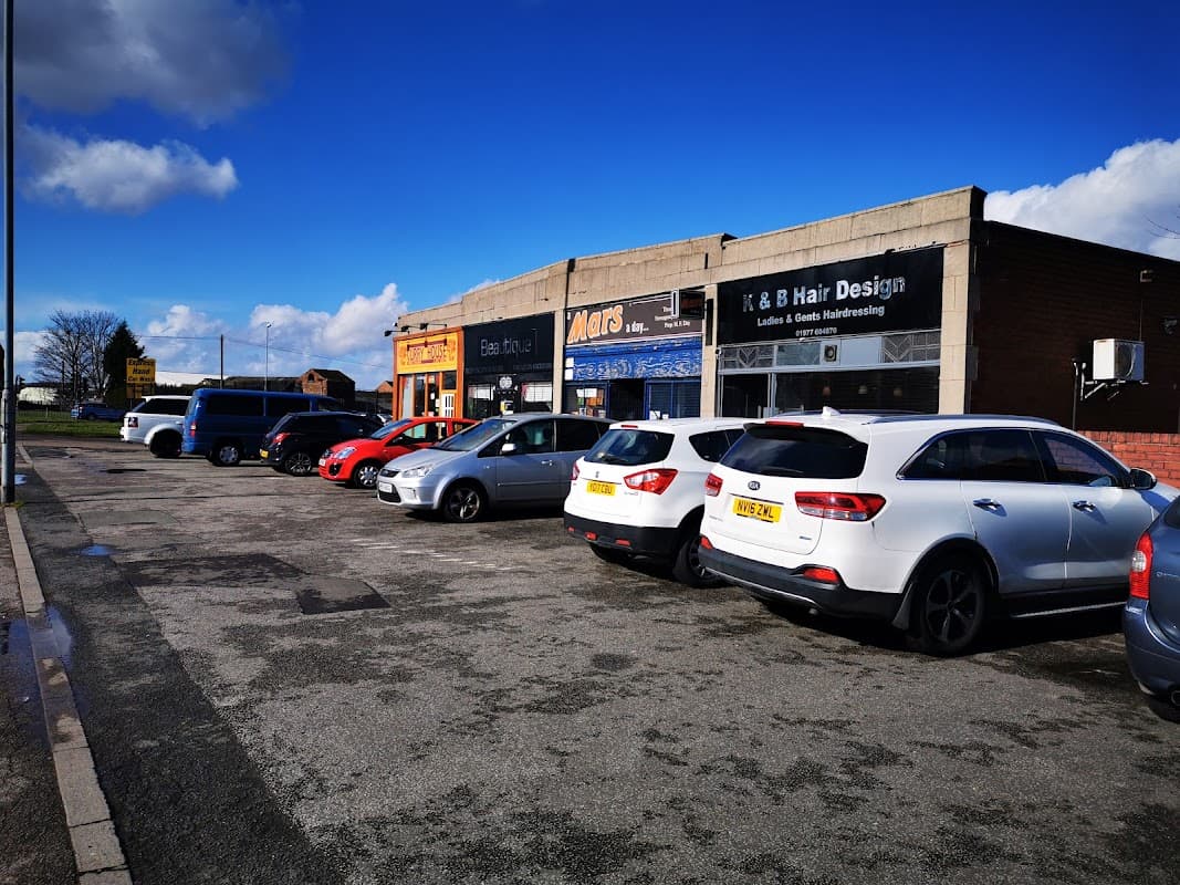 Three Lane Ends Newsagency - Bookshops in castleford