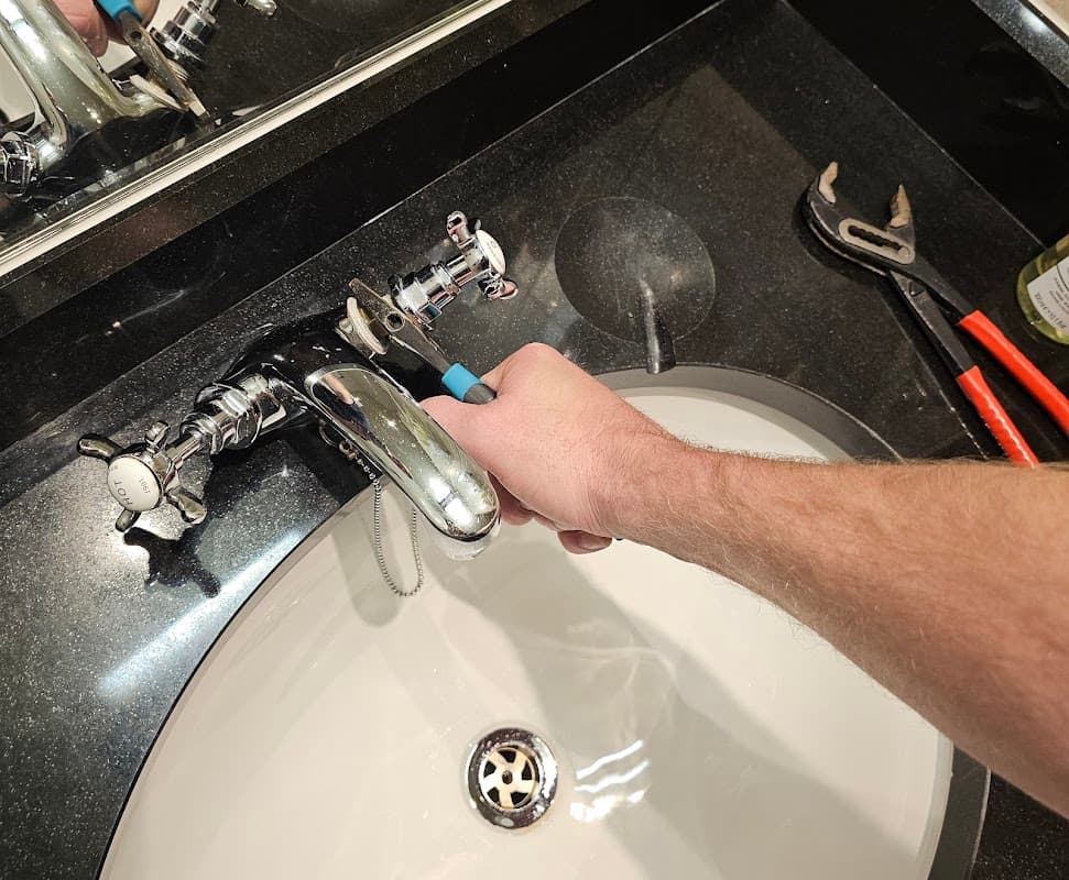 J.Simon Emergency Plumber - North Leeds - Plumbers in chapel allerton