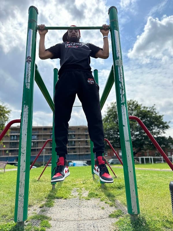 Norma Hutchinson Playground - Playgrounds in chapel allerton