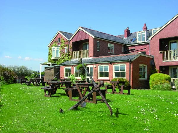 Accommodation at Cliffemount Hotel in runswick bay
