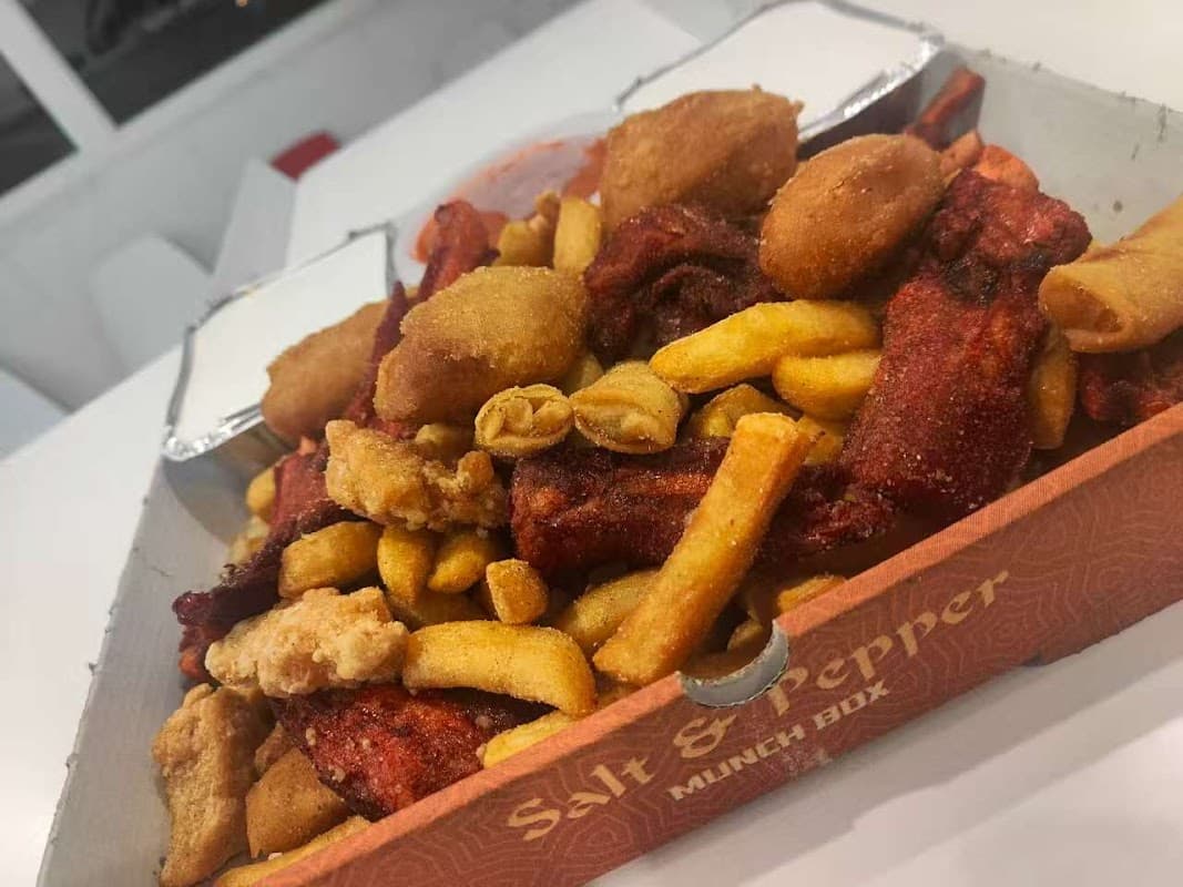 New Dragon House - Takeaway in conisbrough