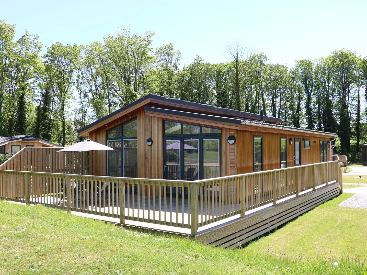 Accommodation at Woodpecker Lodge in bell busk