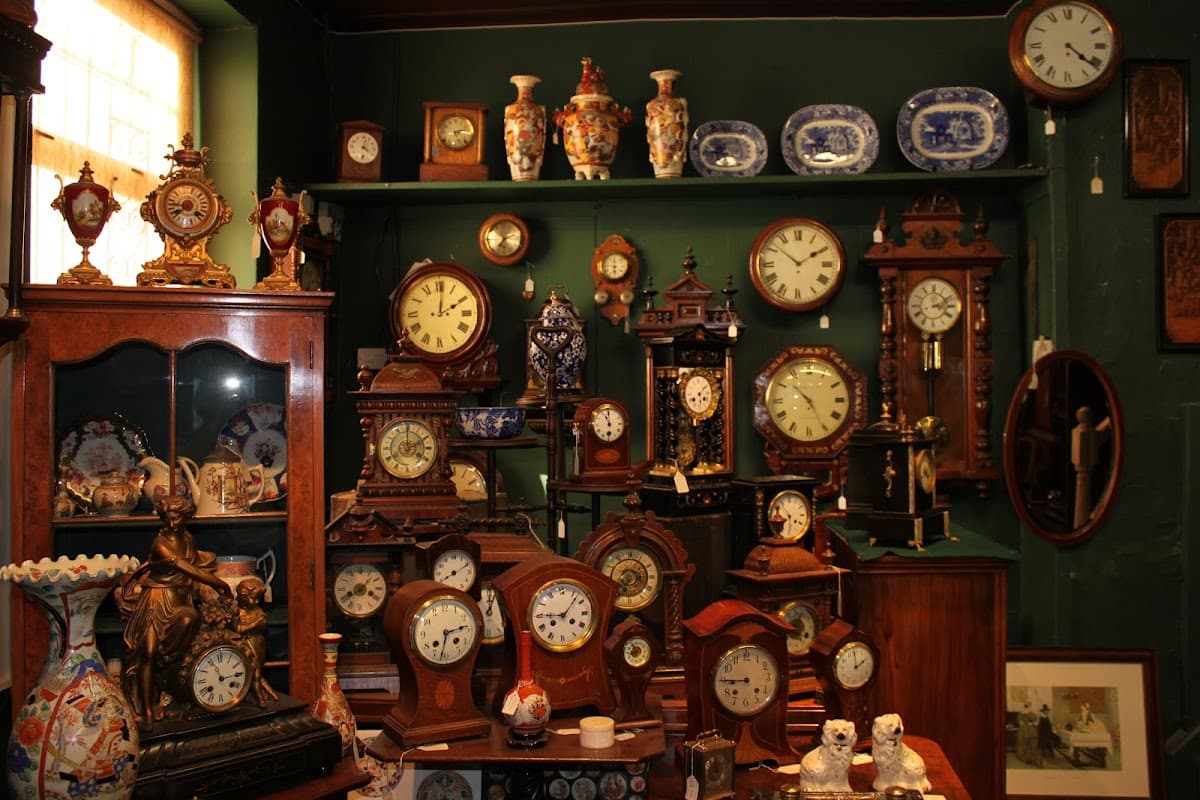 Clock House Antiques - Antique Shops in cross roads