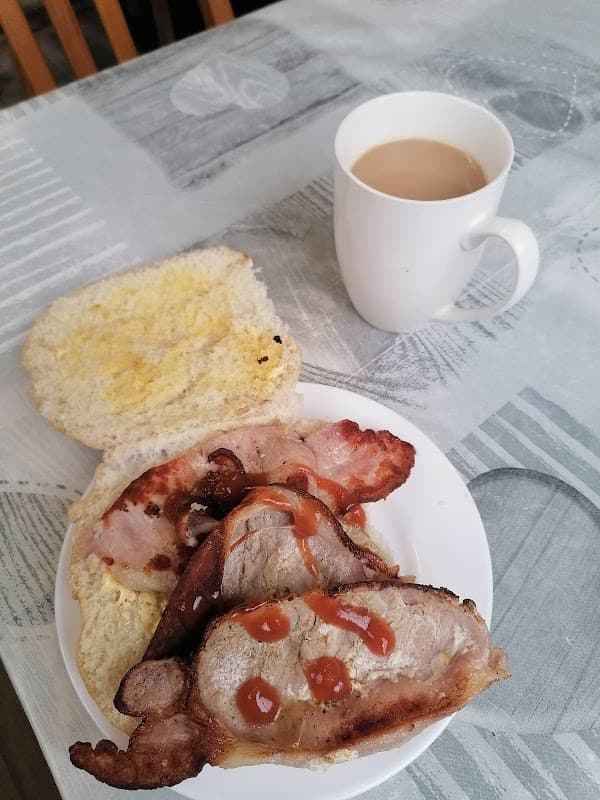 Cafe The Farmhouse Cafe in cross roads