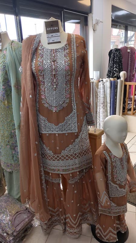 Chamak - Clothes Shops in darnall