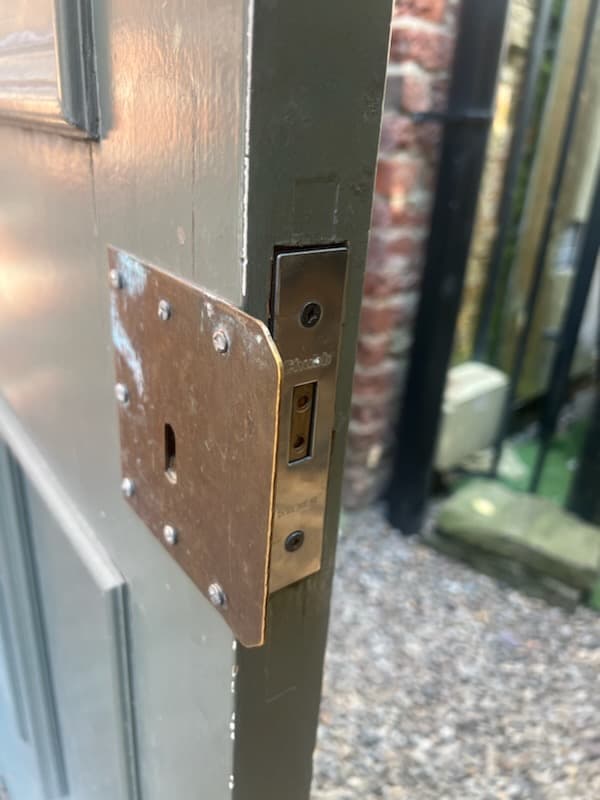 ABH Locksmiths - Locksmiths in dewsbury