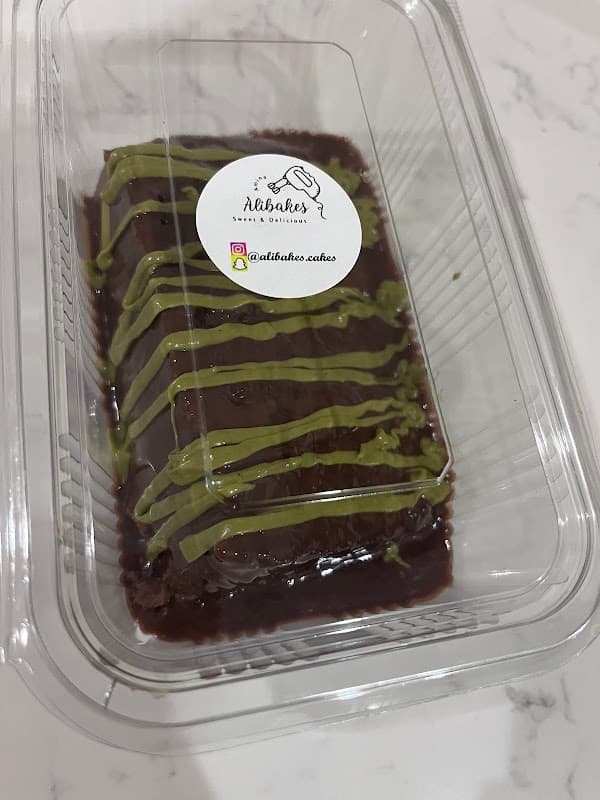 alibakes.cakes - Bakers in dewsbury