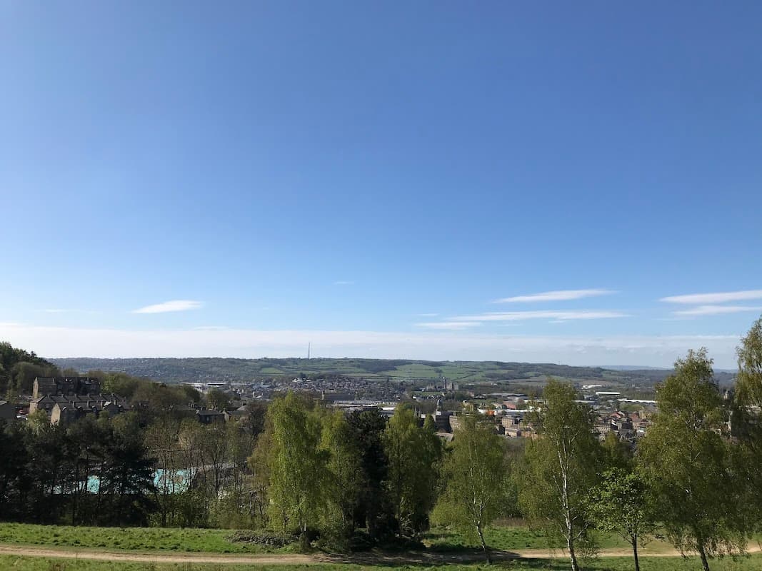 Caulms Wood Park - Park in dewsbury