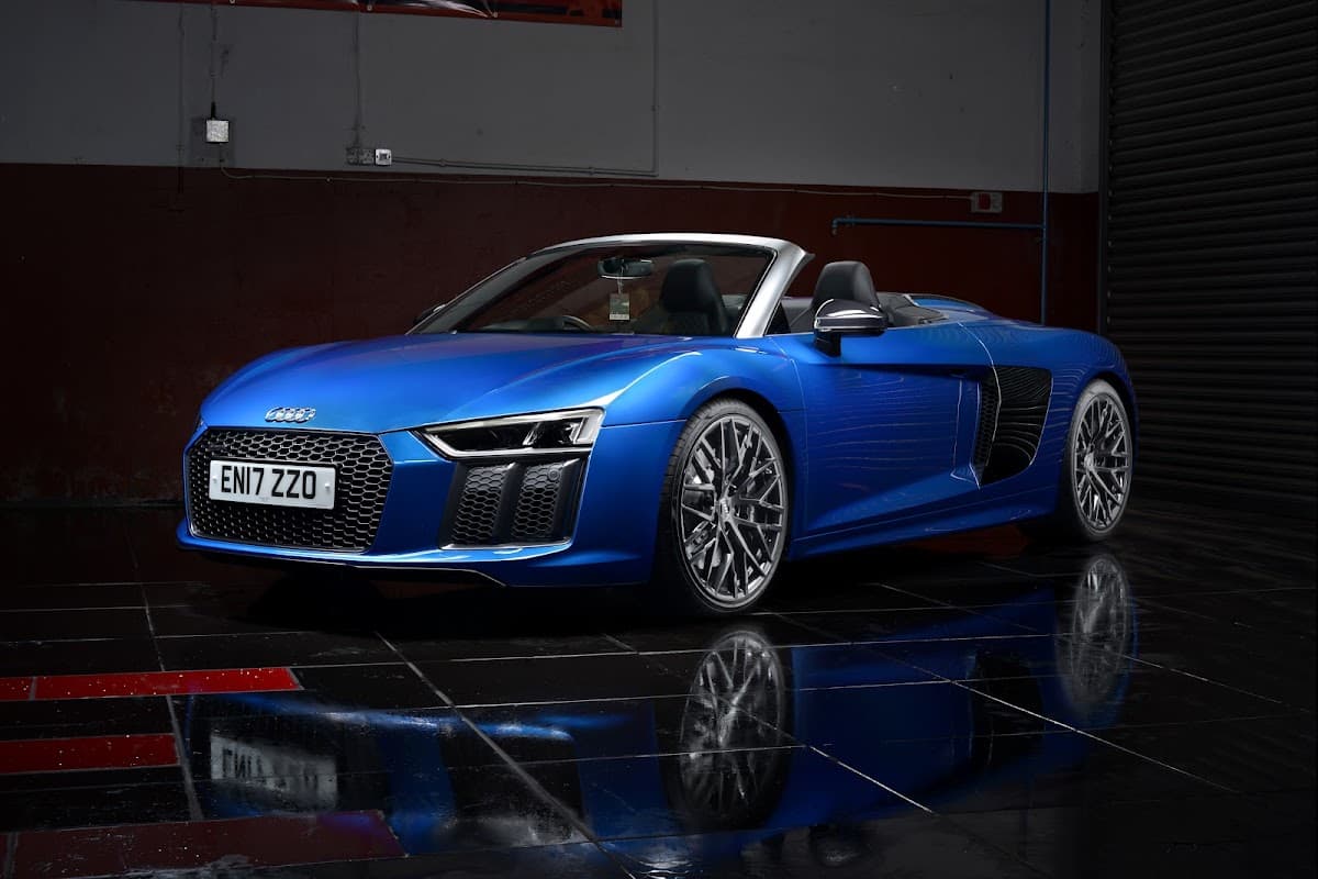 ENZO PRESTIGE CAR HIRE - Car Hire in dewsbury