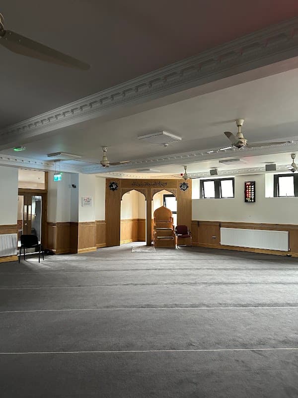 Masjid Uthman - Mosques in dewsbury