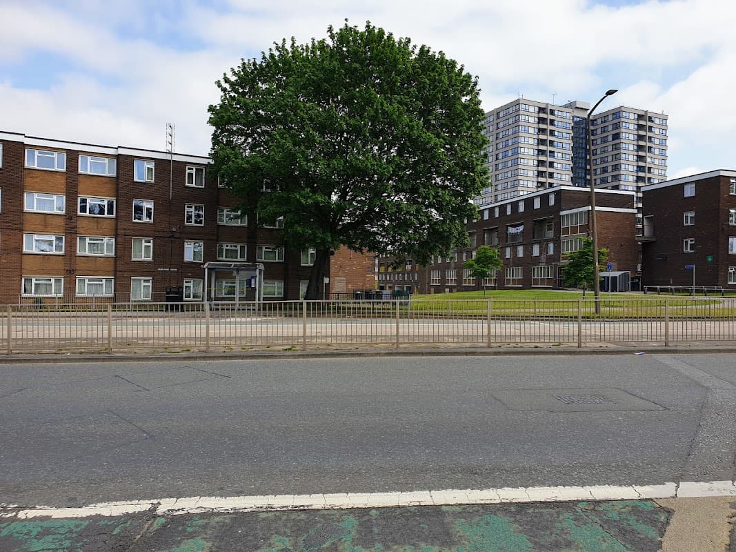 Bus Stop at Cleveland Street/Burden Close - Bus Stops in doncaster