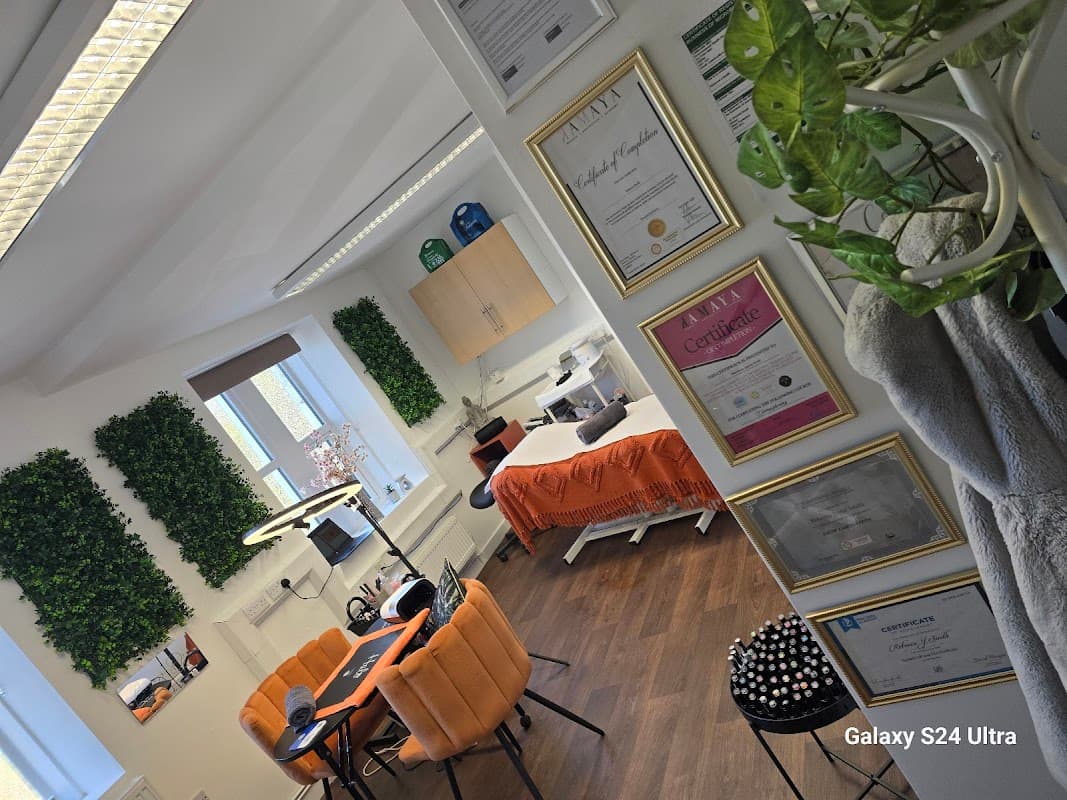 Lioness'Den - Beauty Salons in exley