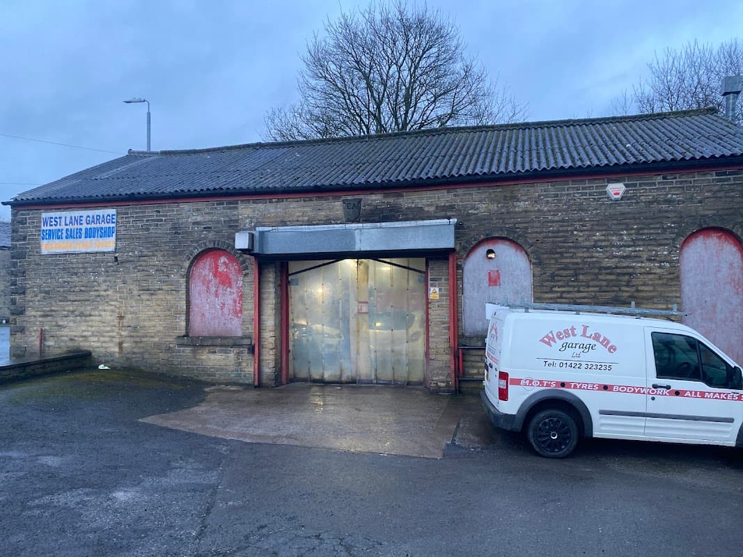 West Lane Garage - Garages in exley