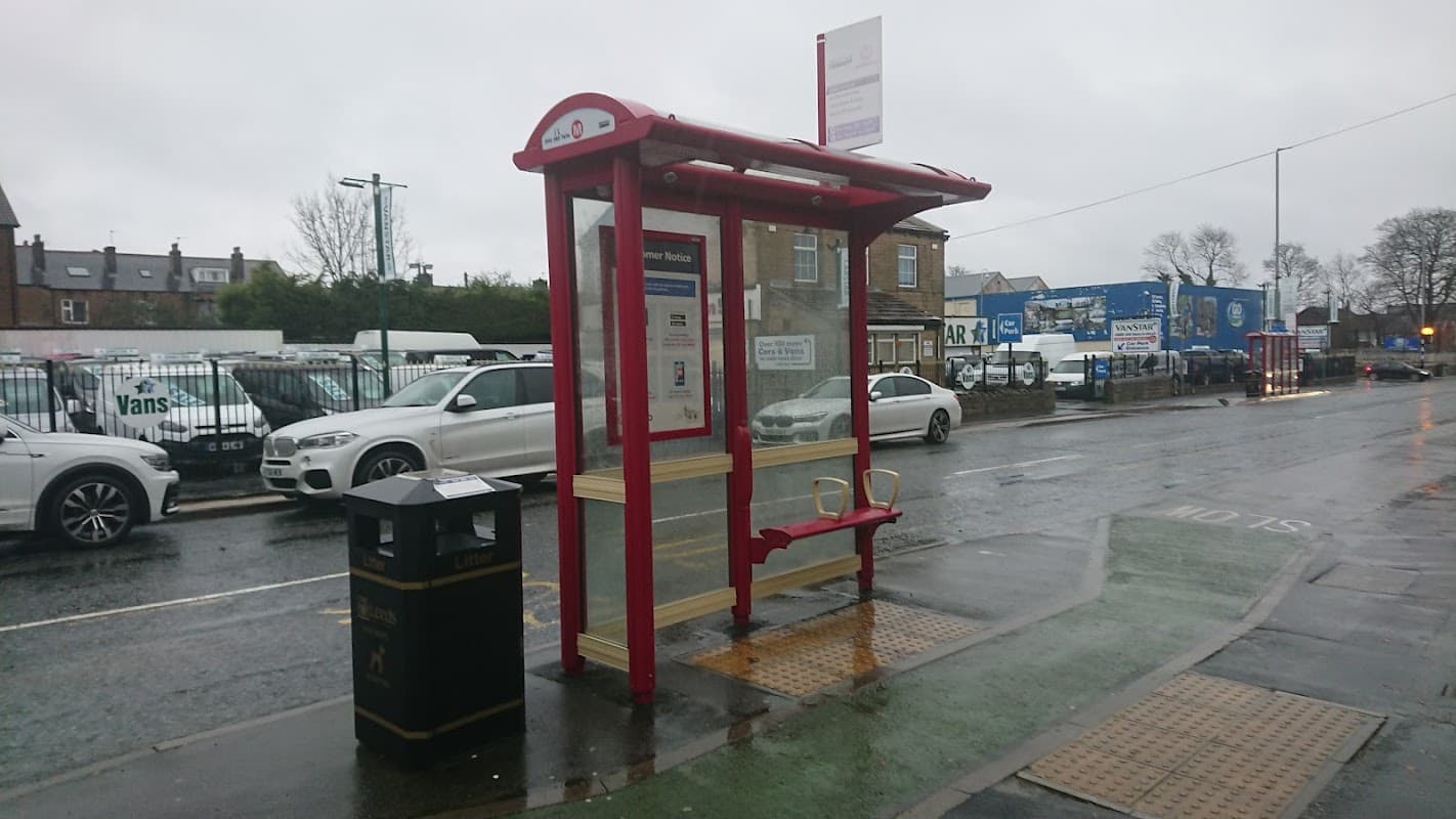 Bus Stop at New Street - Bus Stops in farsley