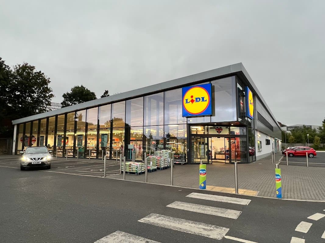 Lidl - Supermarkets in farsley