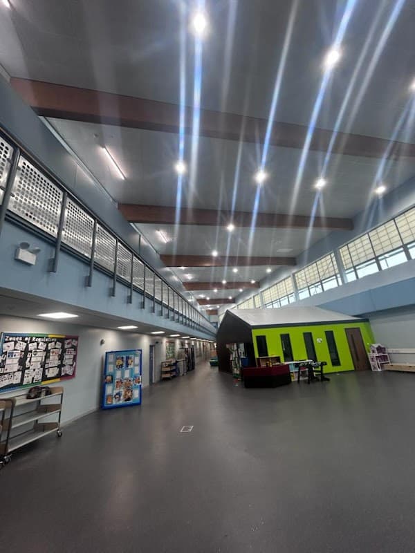 P H D Electrical Services (Leeds) Ltd - Electricians in farsley