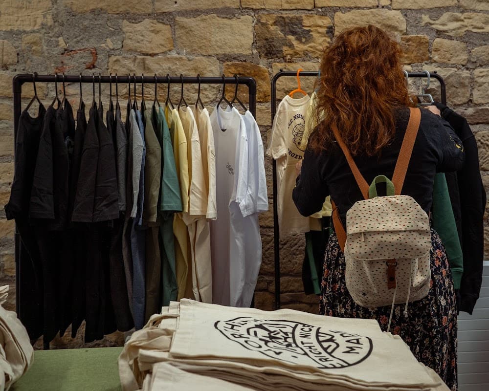 Right Nice Shop & Studio - Clothes Shops in farsley