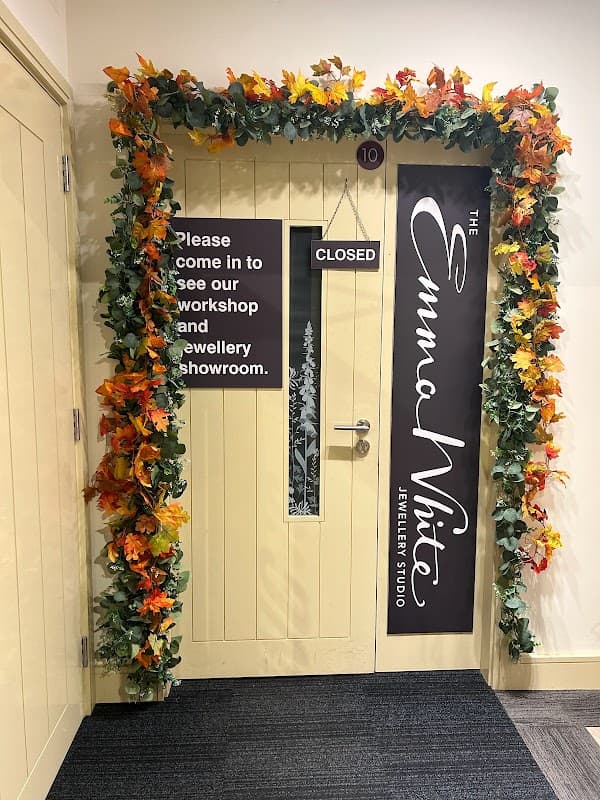 The Jewellery Makers - Jewellers in farsley