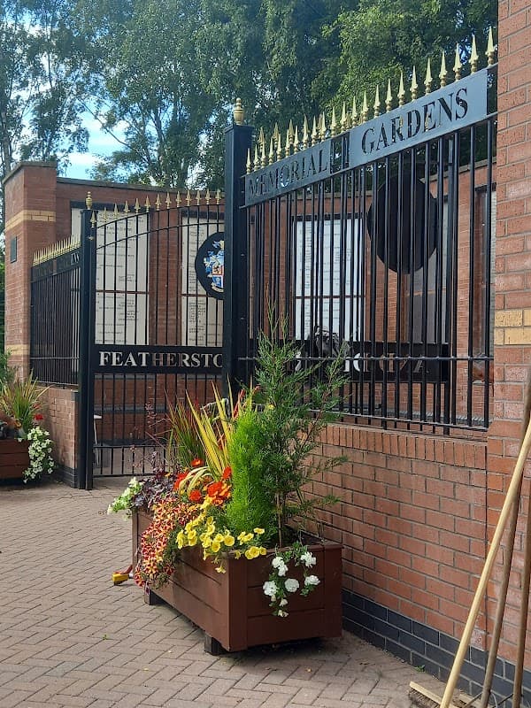War Memorial - Historic Site in featherstone