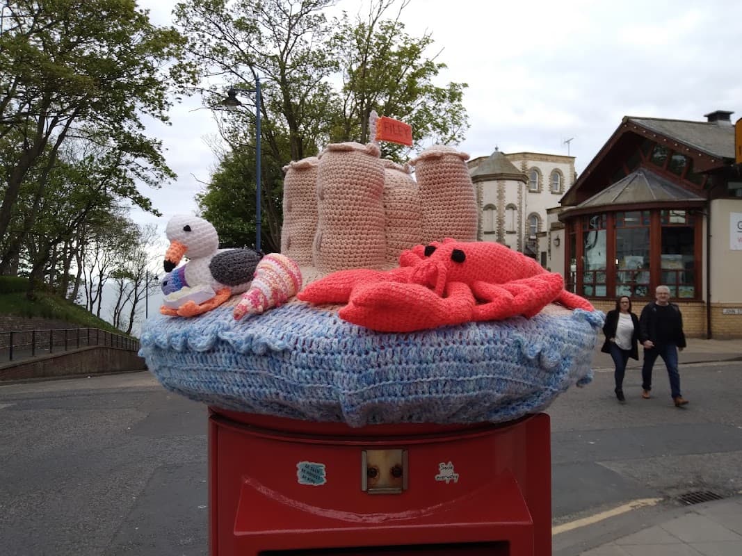 GA11ERY ELEVEN - Gallery in filey