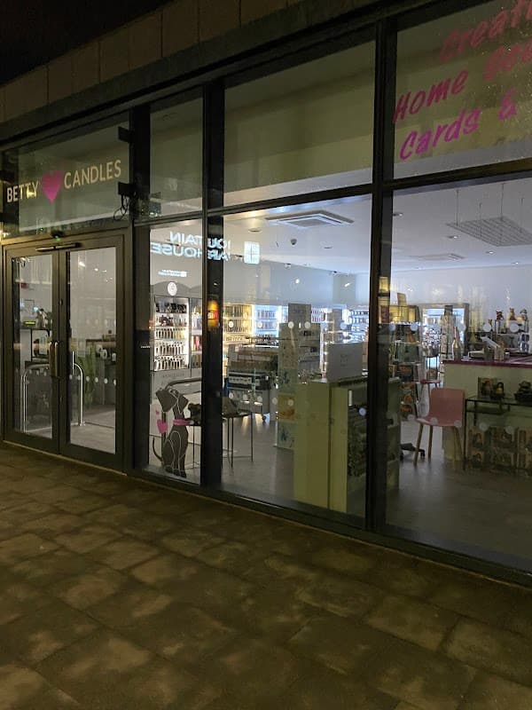Betty Loves Candles - Gift Shops in garforth