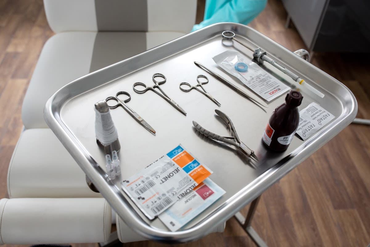 Elaine Broadbent - The Laurels Clinic Leeds - Garforth Podiatry - Doctors in garforth