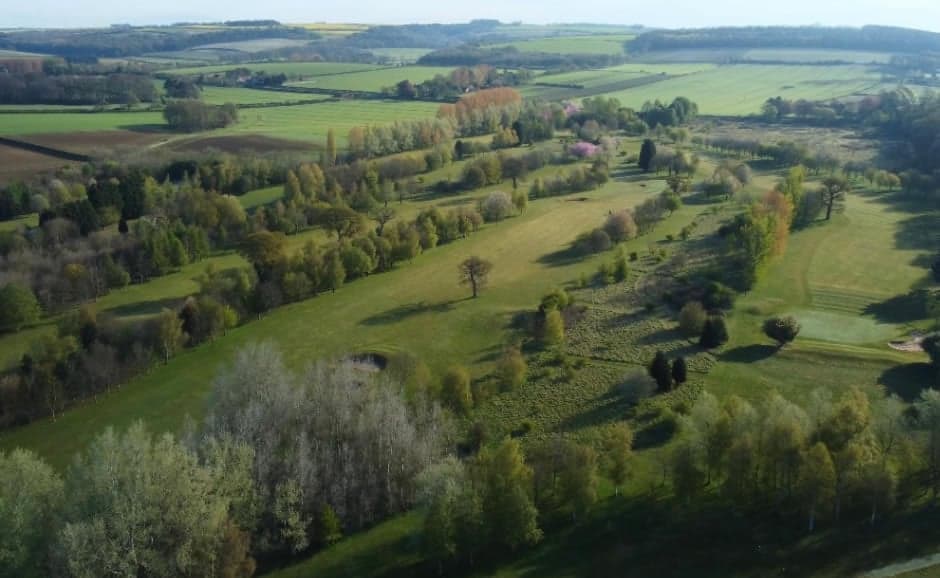 Golf Club @ Cave Castle - Golf Course in south cave