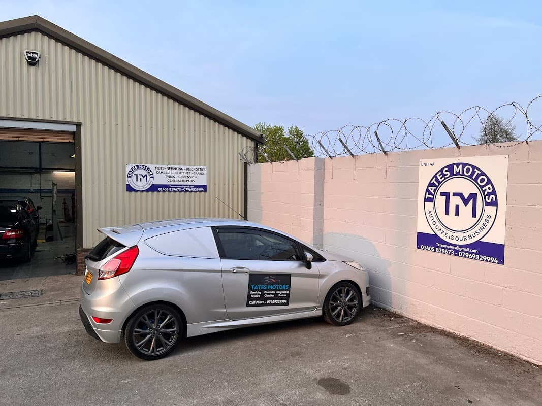 Tate's Motors - Garages in goole