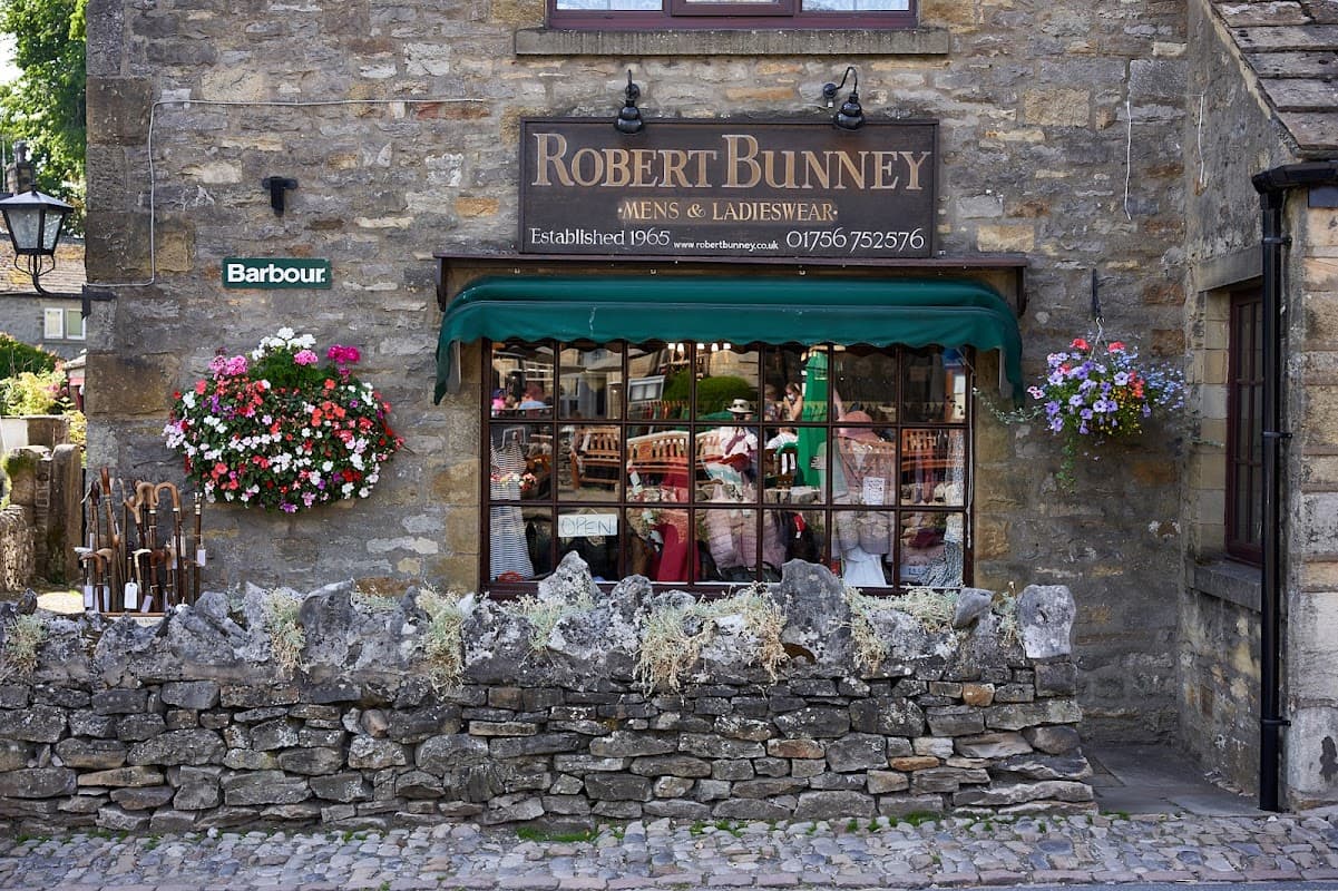 Robert Bunney Countrywear - Clothes Shops in grassington