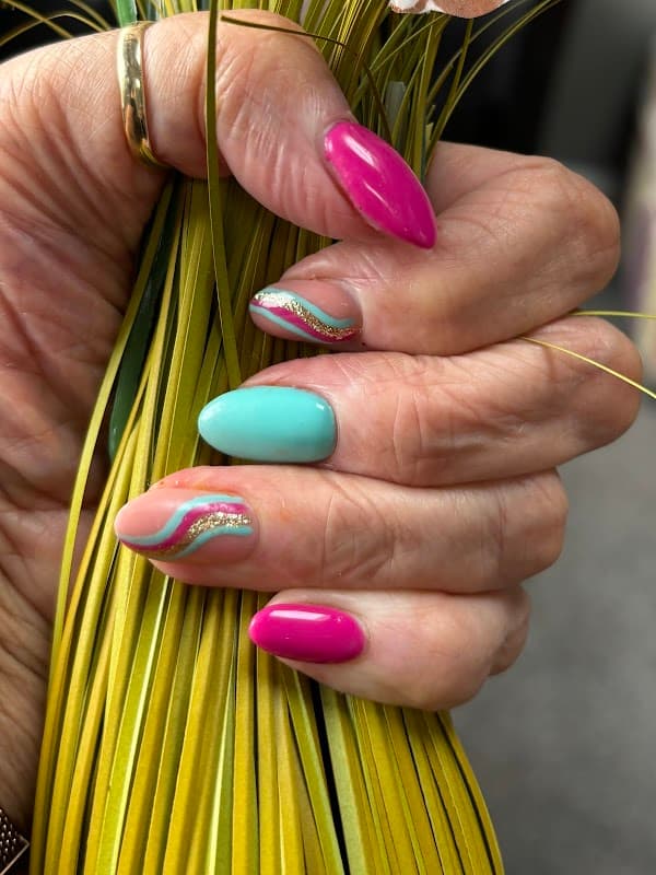 Pearlescent Beauty & Aesthetics - Beauty Salons in great driffield