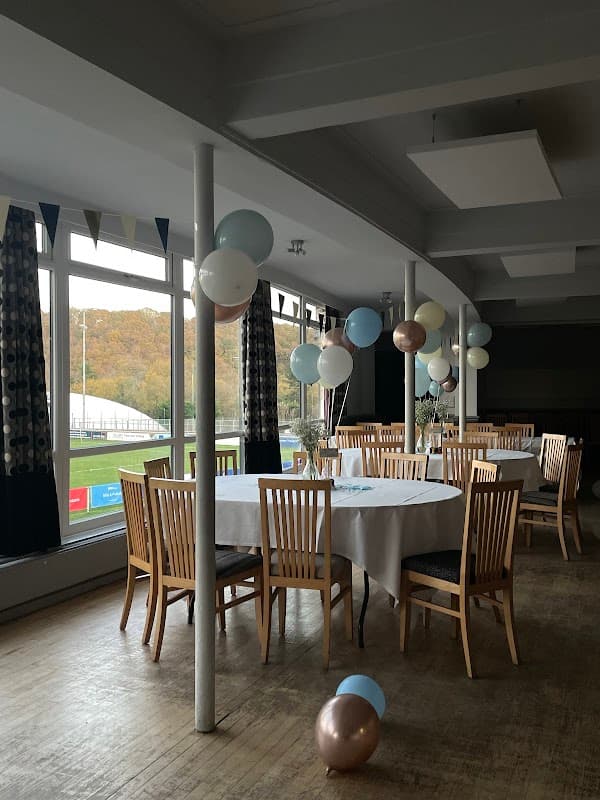 Food & drink at The Dale Sports Bar in greenhill