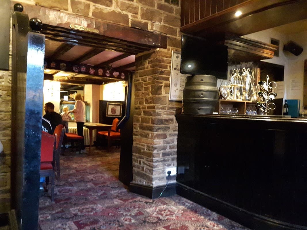 Food & drink at The White Swan in greenhill