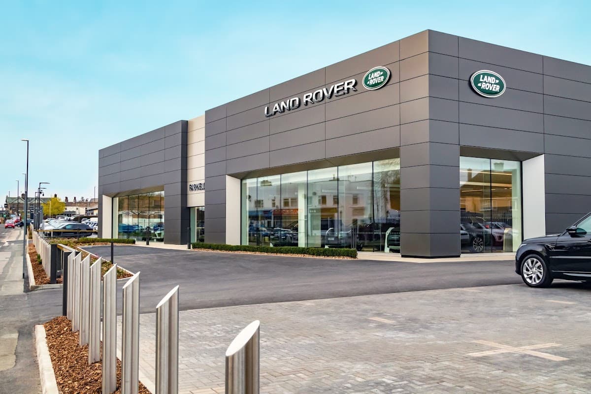 Vertu Land Rover Guiseley - Car Dealers in guiseley