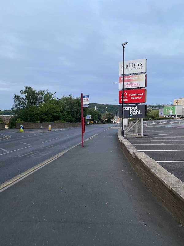 Bus Stop at Halifax Retail Park - Bus Stops in halifax